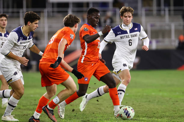 实现经济上 实现经济上