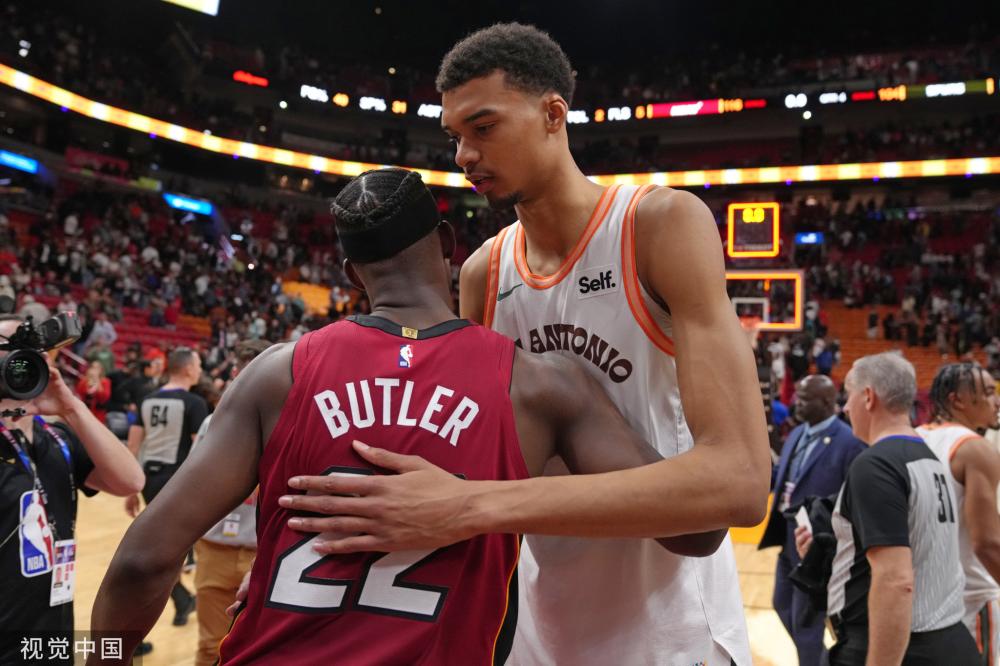 德洛夫的关 德洛夫的关